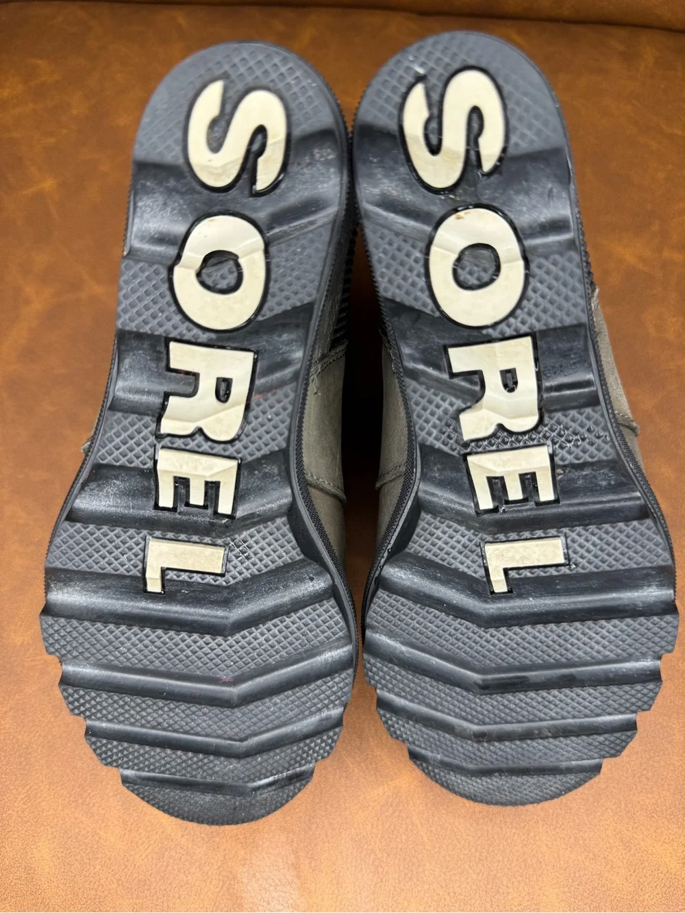 Sorel Joan of Arctic Wedge II Chelsea Boots Gray Leather Womens 7.5